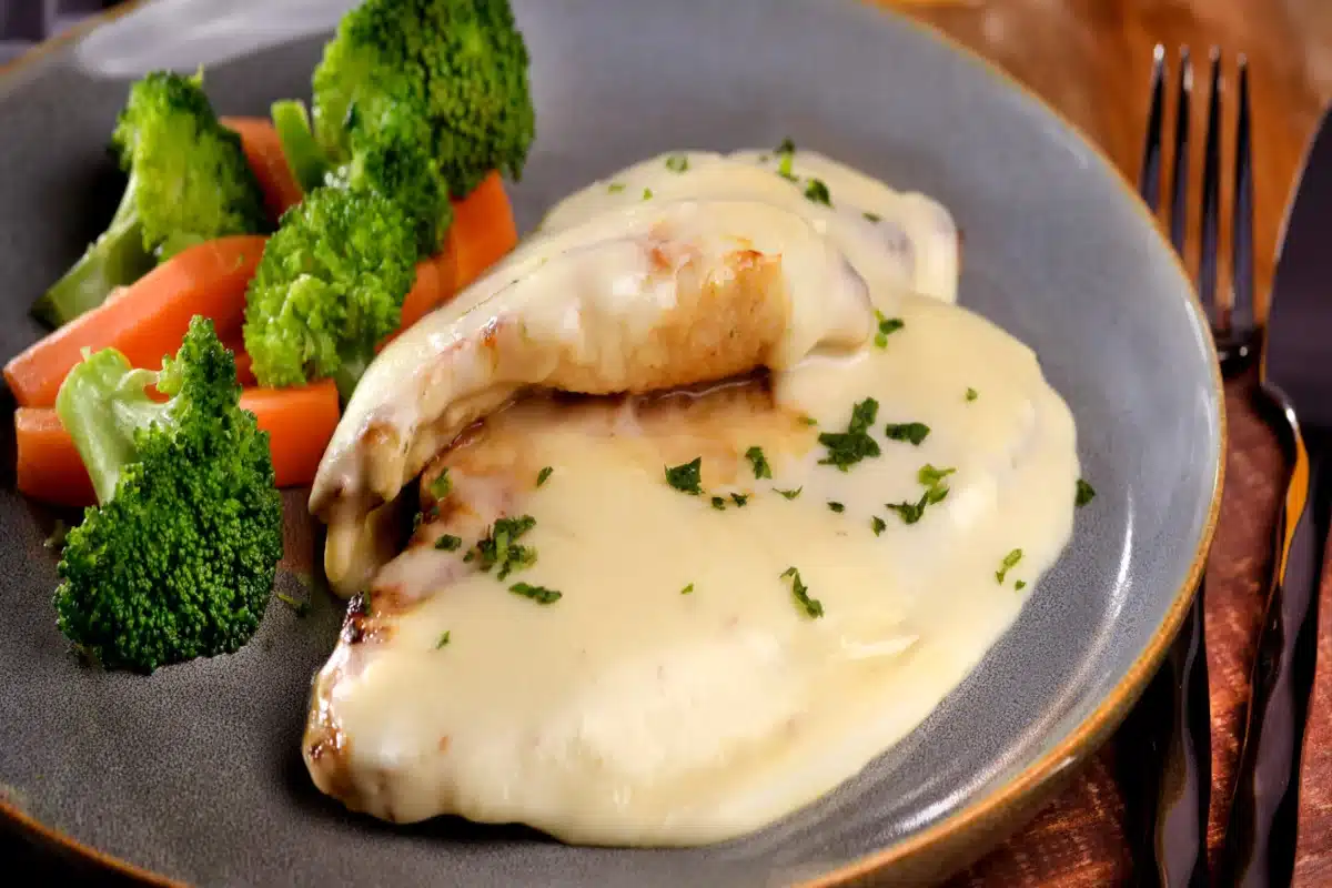 Receita De Fil De Frango E Molho Branco E Arroz Com Calabresa Na Press O F Cil Folha Da Terra