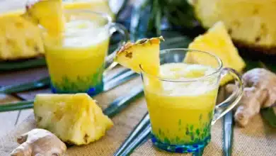 Suco de abacaxi com gengibre