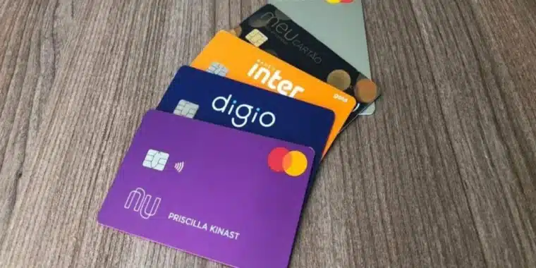 Cartões de Crédito Sem Anuidade